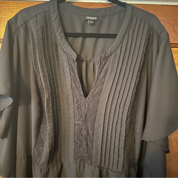 Torrid Black Pleated Short Sleeve Blouse with Mandarin Collar - Picture 2 of 5